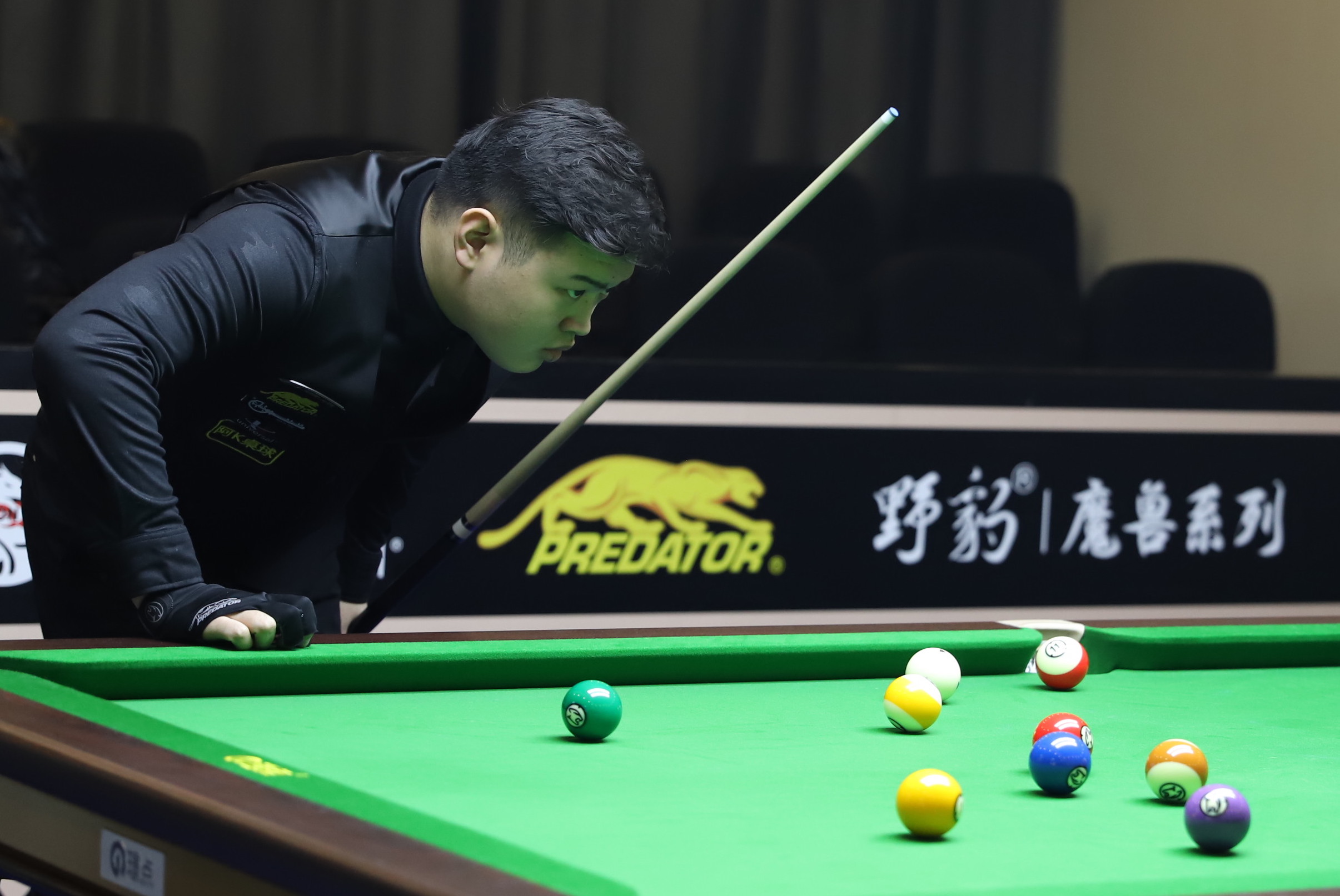 如何在两端 如何在两端